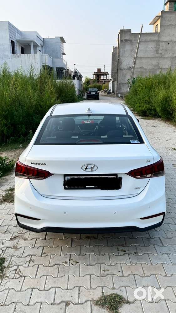 Hyundai Verna 2019 Petrol 32000 Km Driven