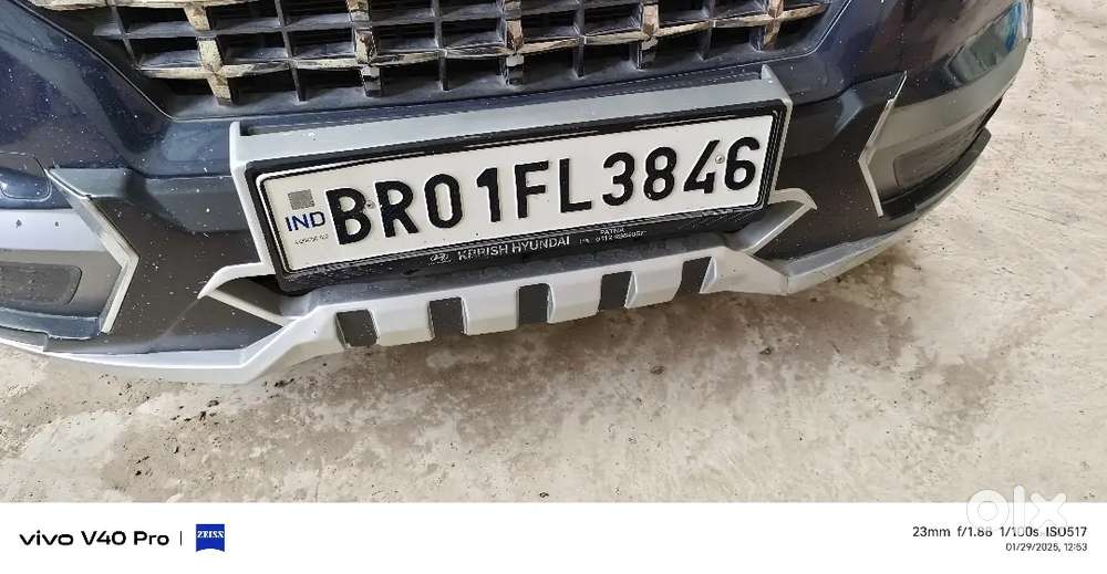 Hyundai Venue 2021 Petrol 10400km Drive