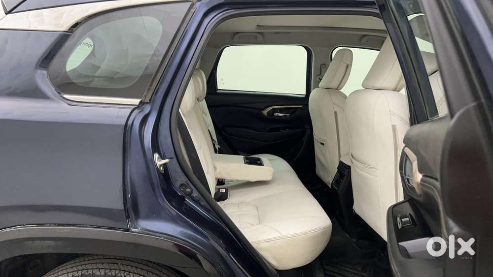 Maruti Suzuki Grand Vitara 1.5 Zeta Plus Intelligent Hybrid Ecvt, 20..