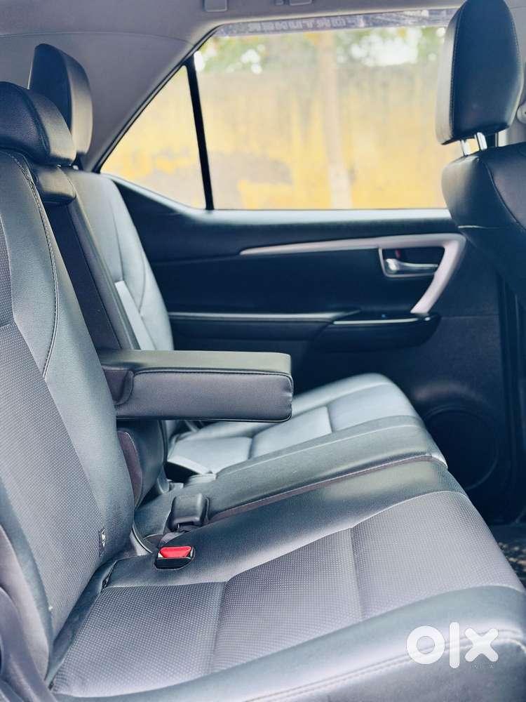 Toyota Fortuner 4x2 At 2.7 Petrol, 2023, Petrol