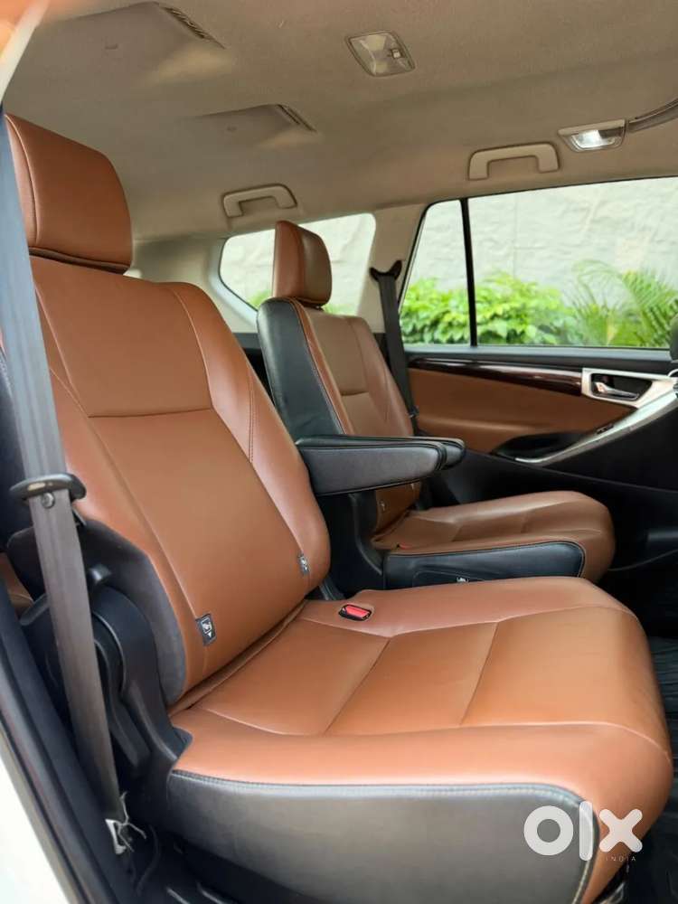 Toyota Innova Crysta 2.8 Zx At 7 Seater, 2019, Diesel