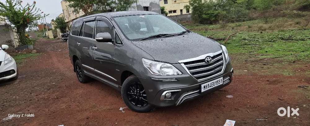 Toyota Innova V 7 2015 Diesel