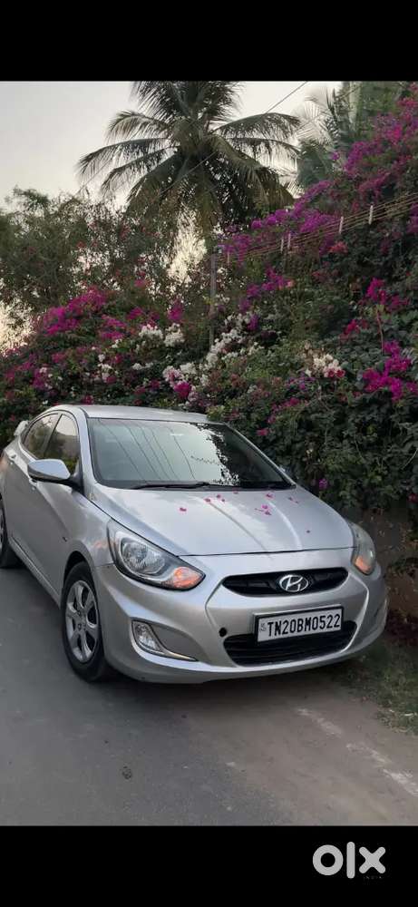 Hyundai Fluidic Verna 2011