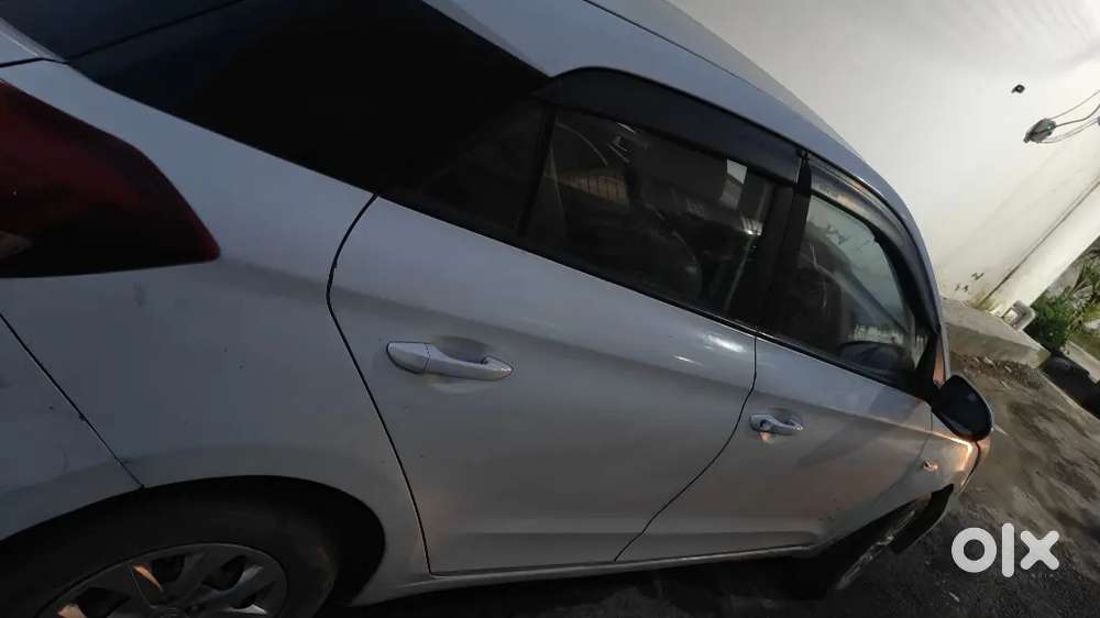 Hyundai Elite I20 2017 Diesel 251000 Km Driven