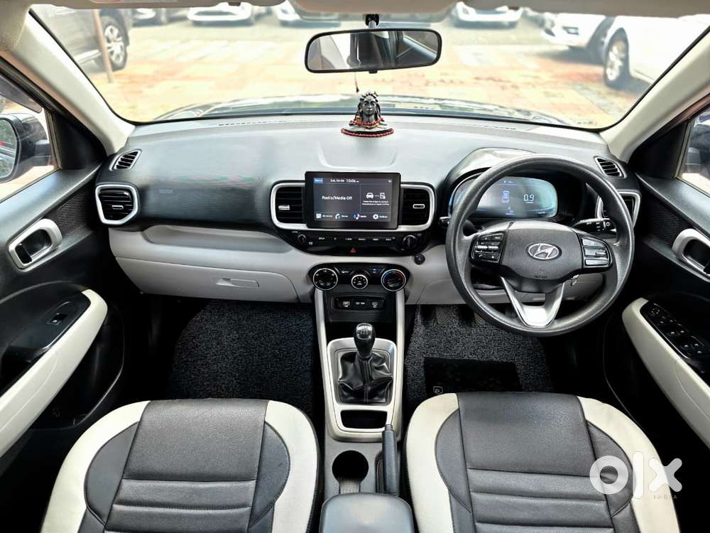 Hyundai Venue 1.2 S Plus, 2023, Cng & Hybrids