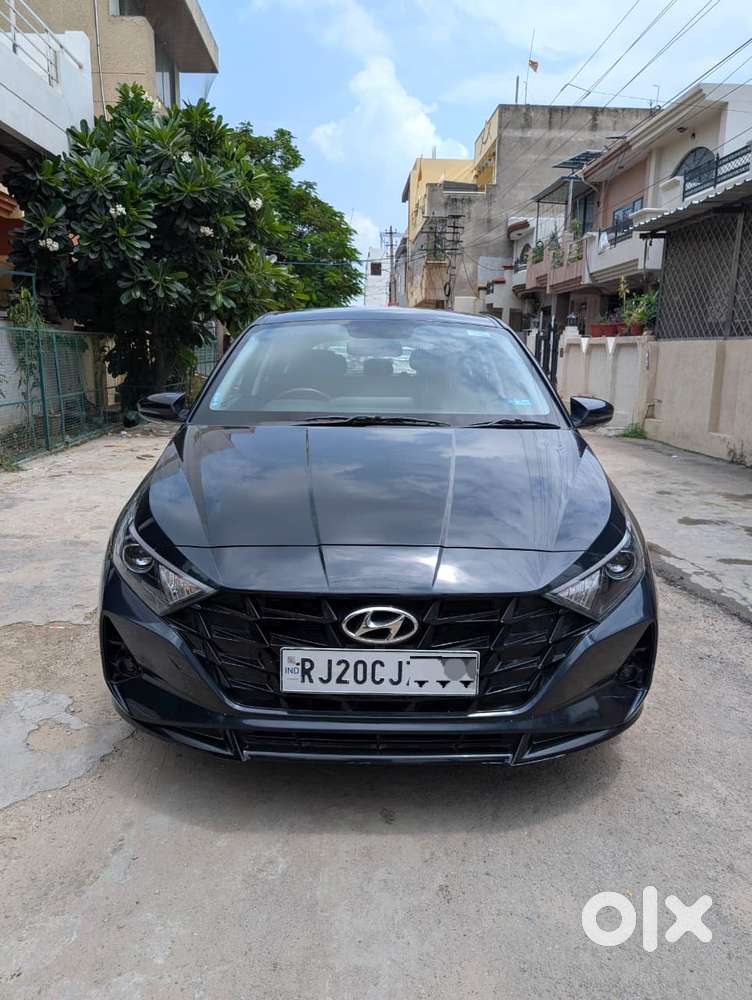 Hyundai I20 Asta (o) 1.2 Mt, 2023, Petrol