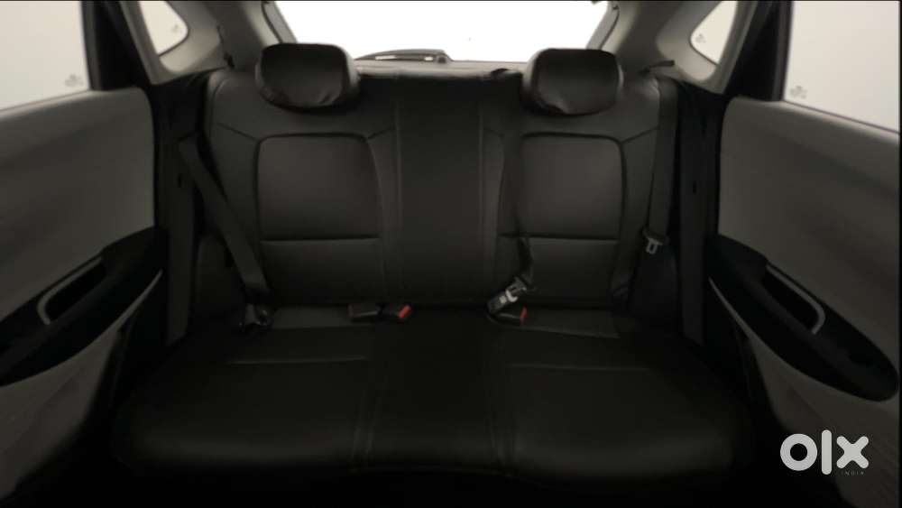 Hyundai I20 Asta (o) 1.2 Mt, 2023, Petrol