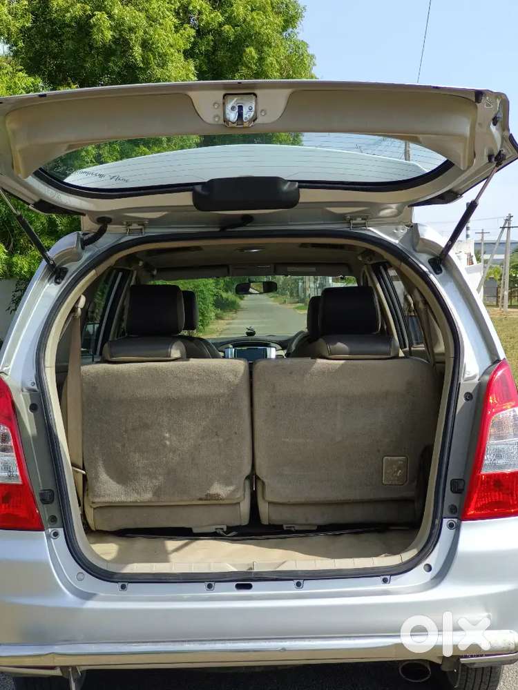 Toyota Innova 2015 Diesel 151000 Km Driven