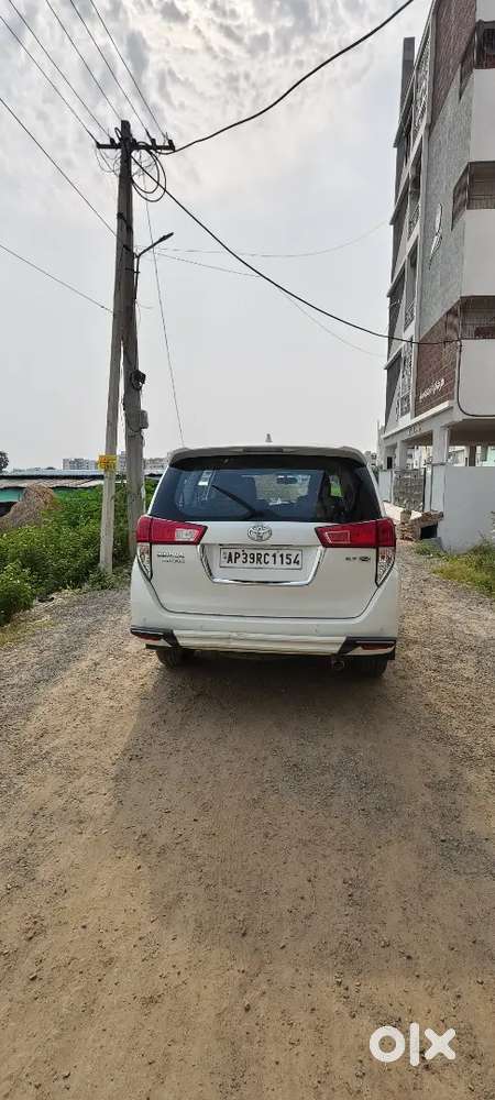 Toyota Innova Crysta 2022 Second Owner
