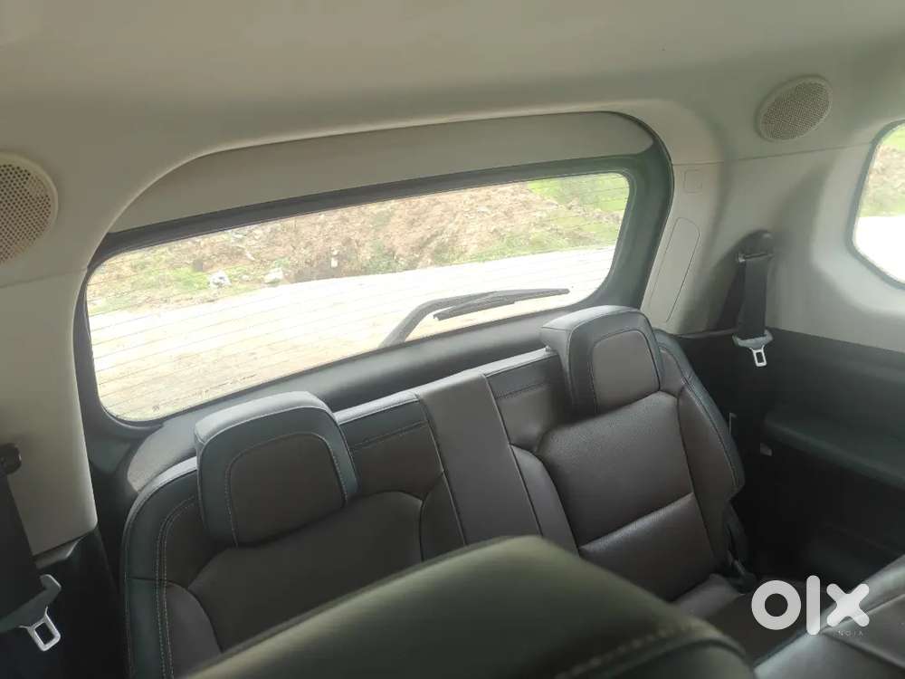 Mahindra Scorpio-n 2025 Z8 Petrol