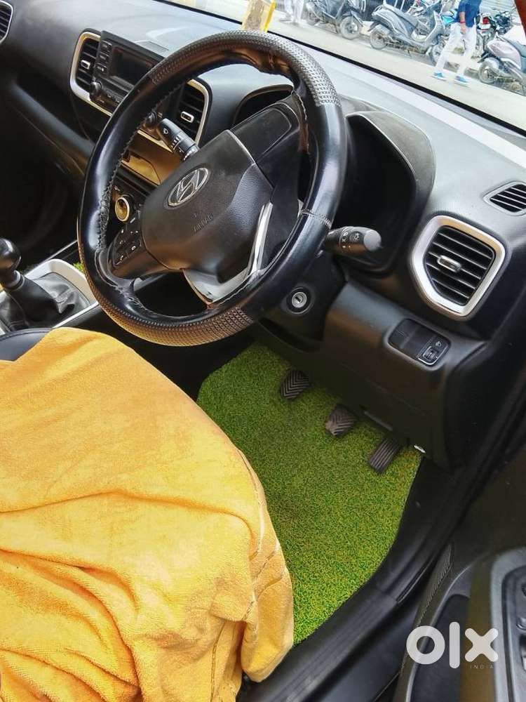 Hyundai Venue 1.2 S (o), 2021, Petrol