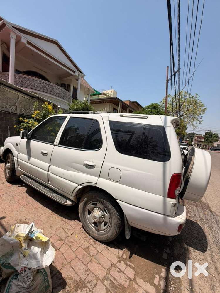 Tata Safari Dicor 2012 Well Maintain