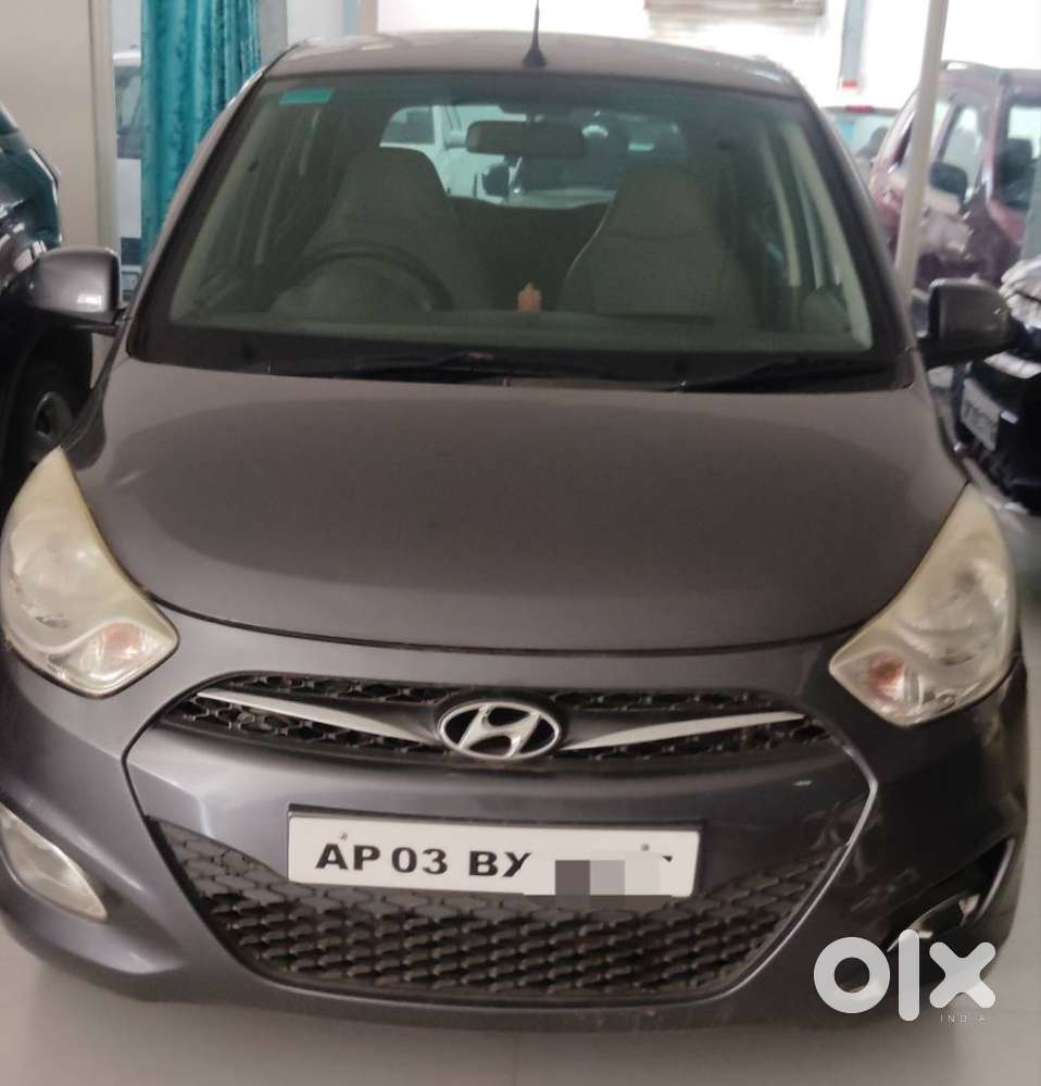 Hyundai I10 Sportz, 2016, Petrol
