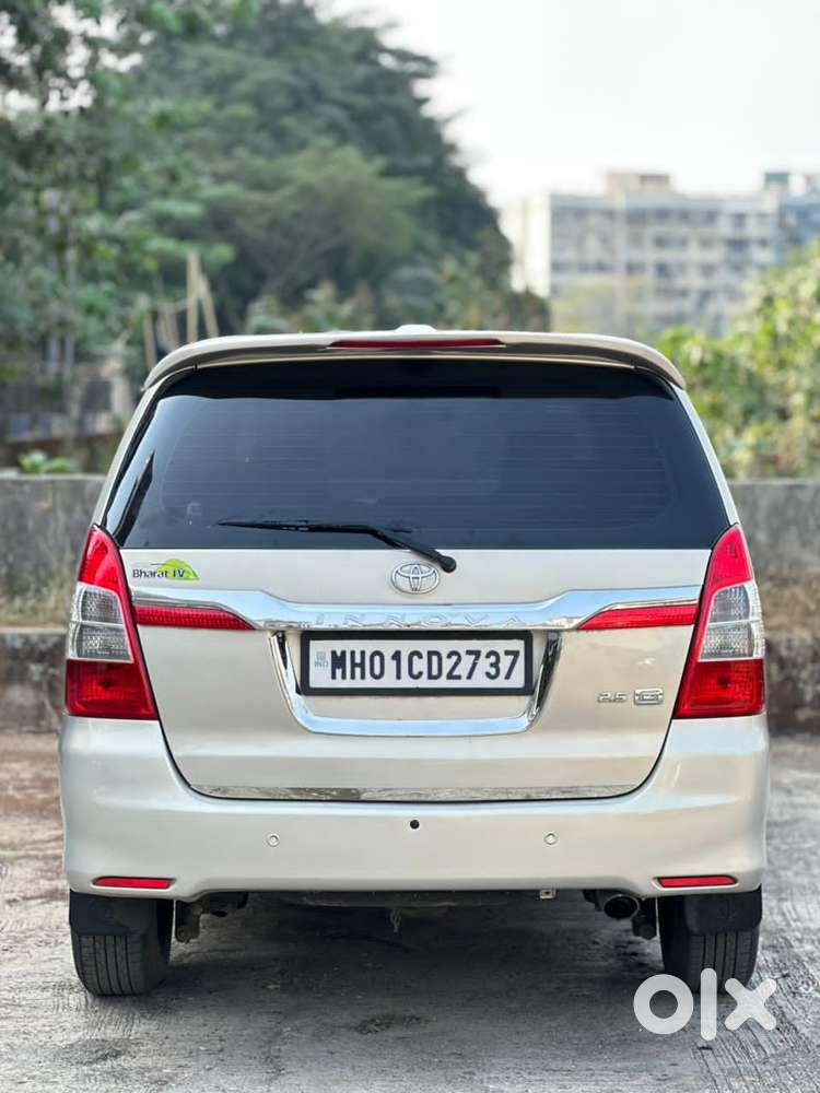 Toyota Innova 2.5 Gx (diesel) 8 Seater Bs Iv, 2015, Diesel