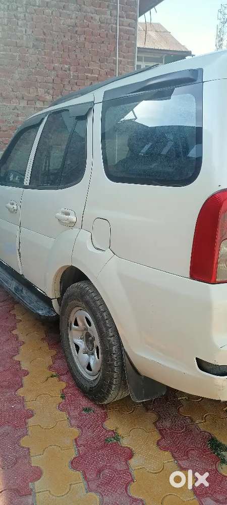 Tata Safari Storme 2013 Diesel Lx