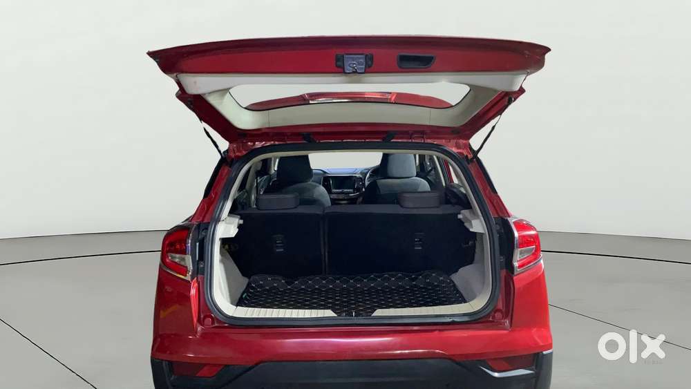 Mahindra Xuv300 W8, 2022, Petrol