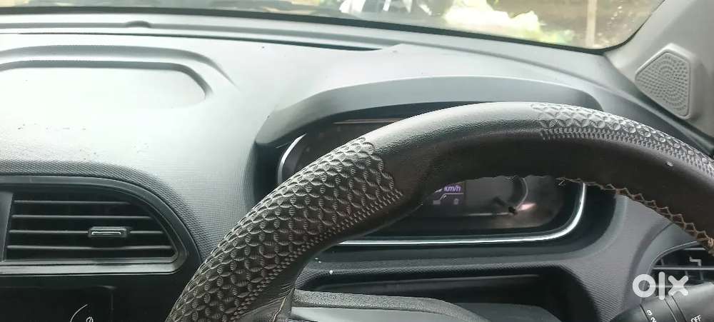 Tata Tiago 1.2 Revotron 2024
