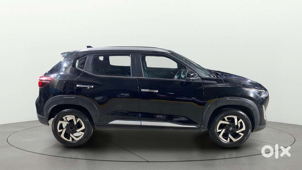 Nissan Magnite 1.0 Xv Premium, 2022, Petrol