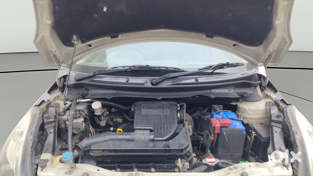 Maruti Suzuki Swift Dzire Vxi Optional, 2016, Petrol