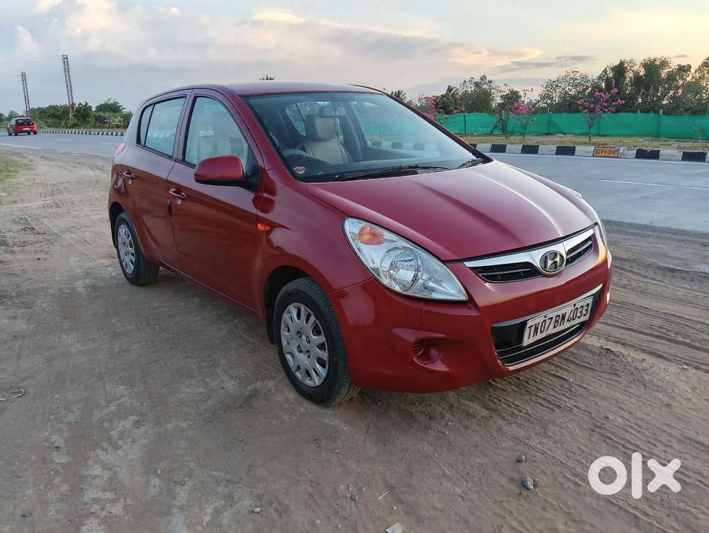 Hyundai I20 Petrol Cvt Magna Executive, 2011, Petrol