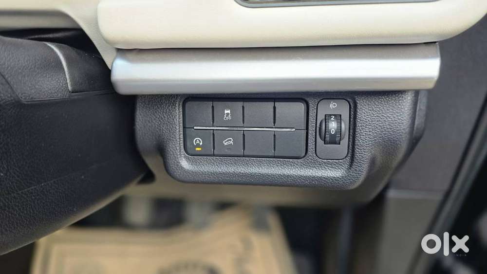 Mahindra Xuv700 2.2 Ax 7 Diesel Mt Str, 2024, Diesel