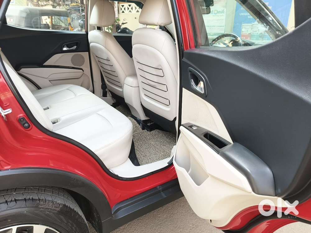 Mahindra Xuv300 W8 Diesel, 2022, Diesel
