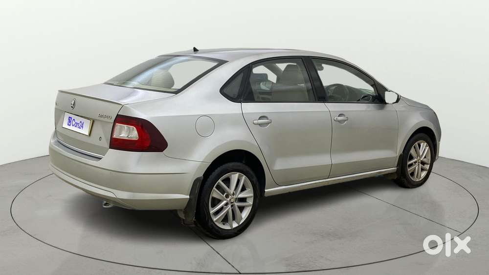 Skoda Rapid 1.6 Mpi At Style, 2017, Petrol