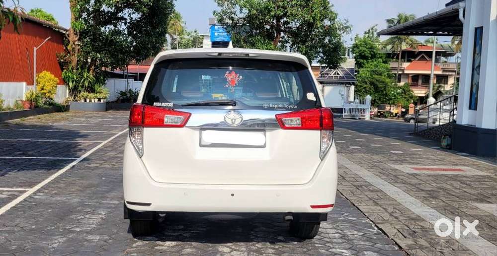Toyota Innova Crysta G 8 Str, 2017, Diesel