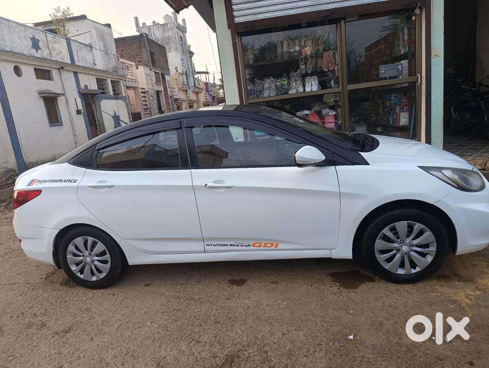 Hyundai Verna Crdi Vgt Sx 1.5, 2014, Diesel