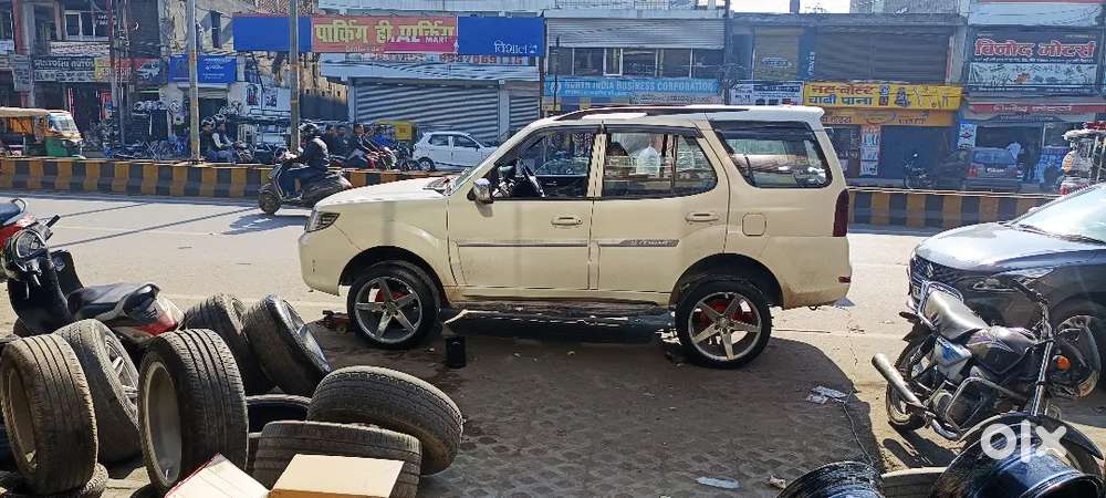 Tata Safari Storme 2014