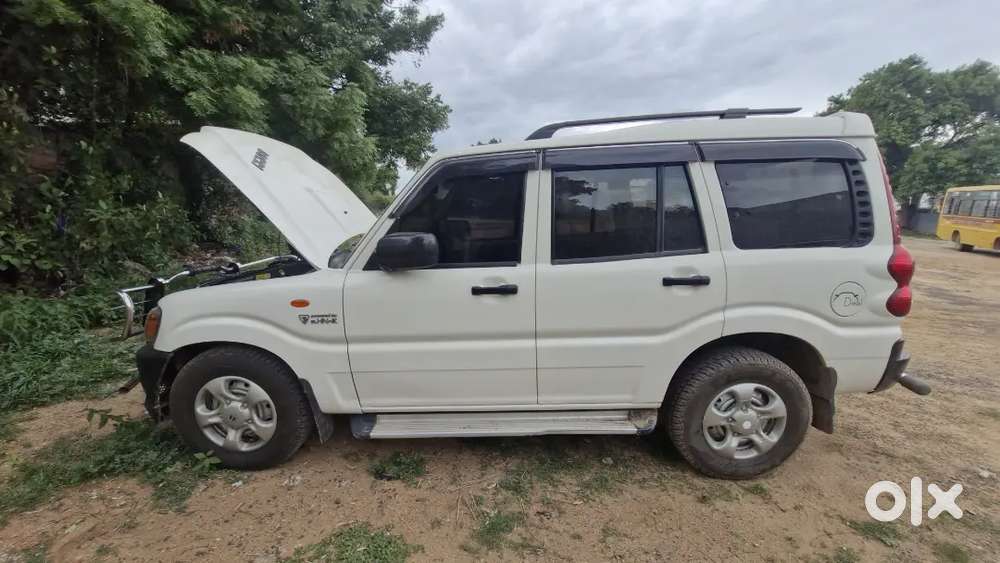Mahindra Scorpio 2012 Diesel Manual