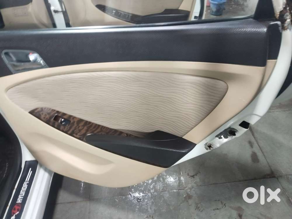 Hyundai Fluidic Verna, 2013, Diesel