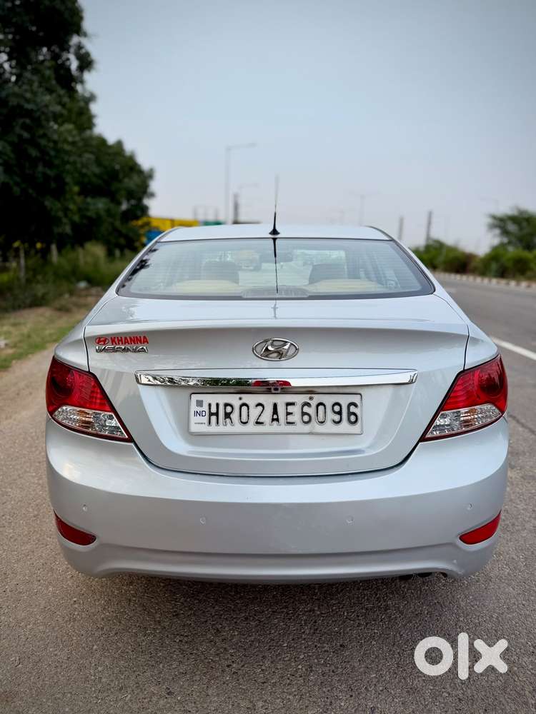 Hyundai Verna Fluidic 1.6 Vtvt Sx, 2014, Petrol