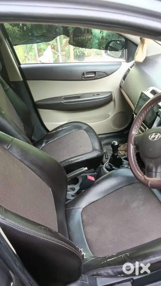 2013 Hyundai I20 पेट्रोल में 19 Km ओडोमीटर