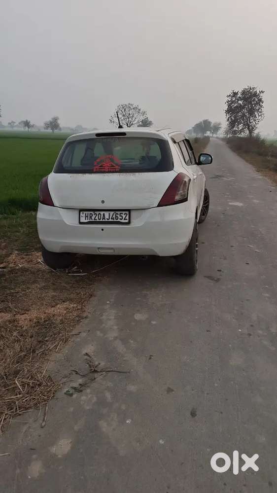 Maruti Suzuki Swift 2017 Petrol 76000 Km Driven