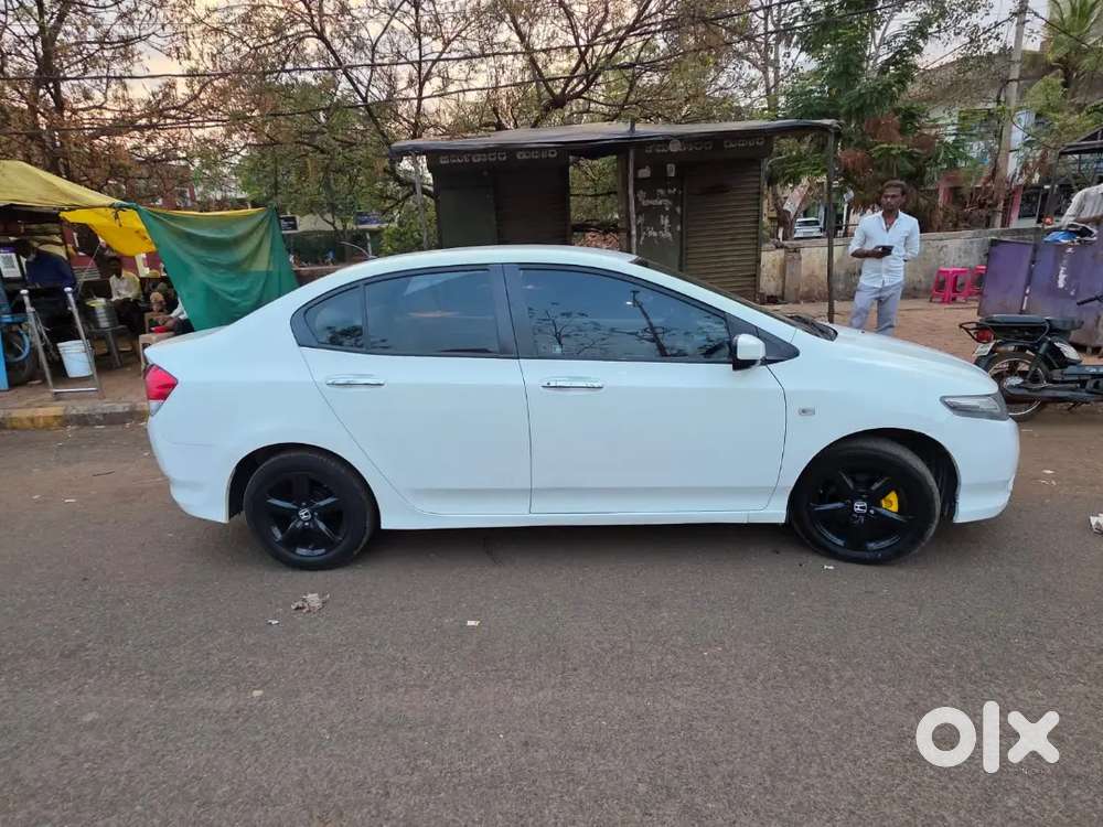Very Nice And Standard Car