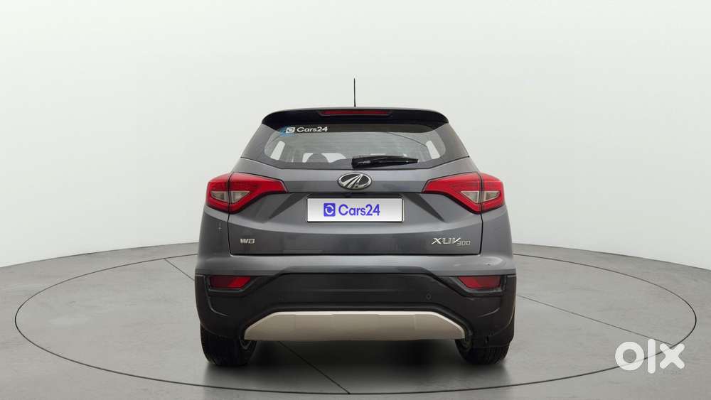 Mahindra Xuv300 W8, 2021, Petrol