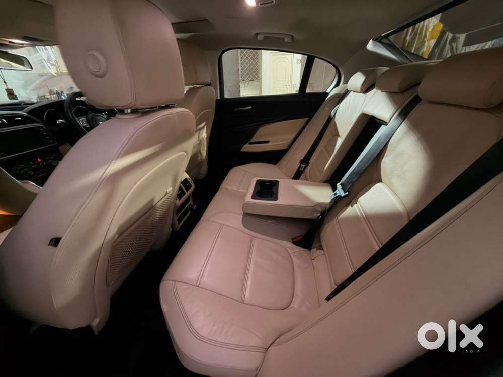 Jaguar Xe Diesel 2017