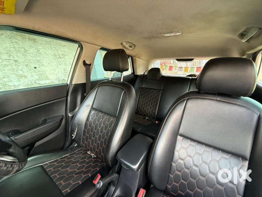 Hyundai Venue 2021 Petrol Well Maintained