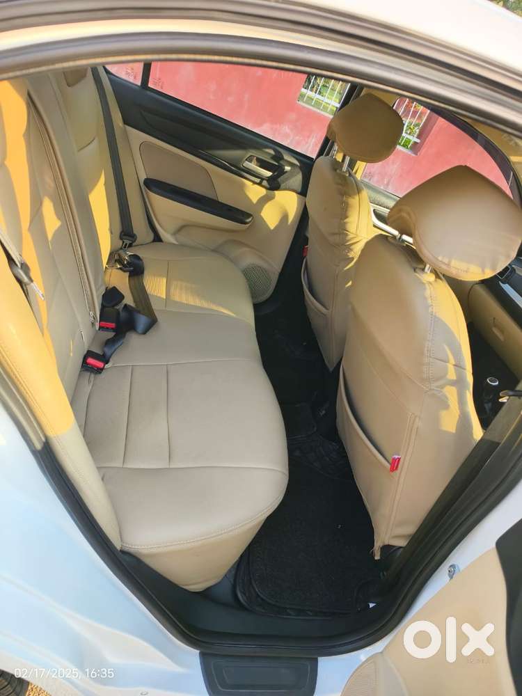 Honda Amaze V 1.2 Petrol Cvt, 2024, Cng & Hybrids