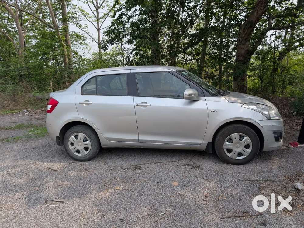 Maruti Suzuki Swift Dzire 2013 Petrol Well Maintained