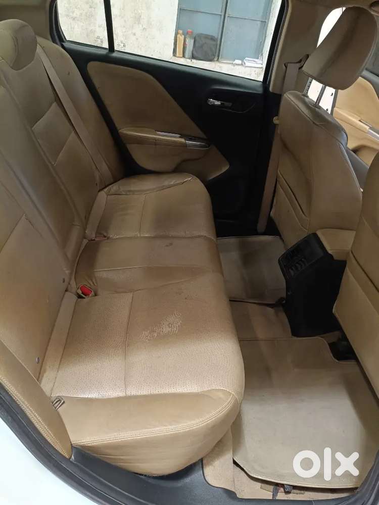 Only Discuss Direct User  Not Contact Carz 24 Spinny Etc. Any Agent