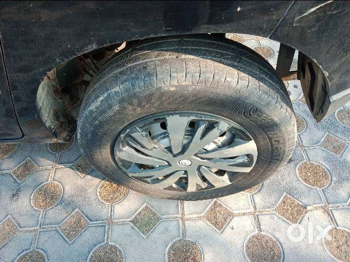 Mahindra Kuv 100, 2016, Petrol