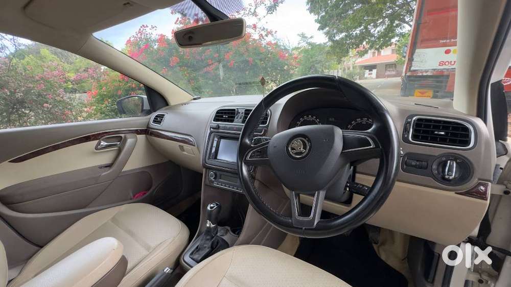 Skoda Rapid Diesel Automatic  White  Well Maintained  Tn37