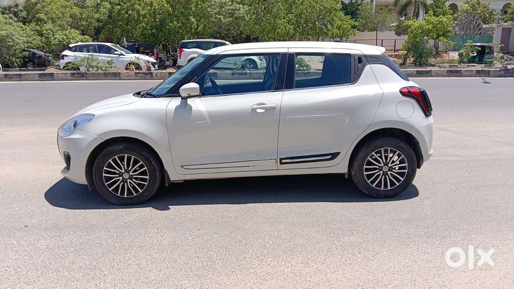 Maruti Suzuki Swift Vxi Optional, 2022, Petrol