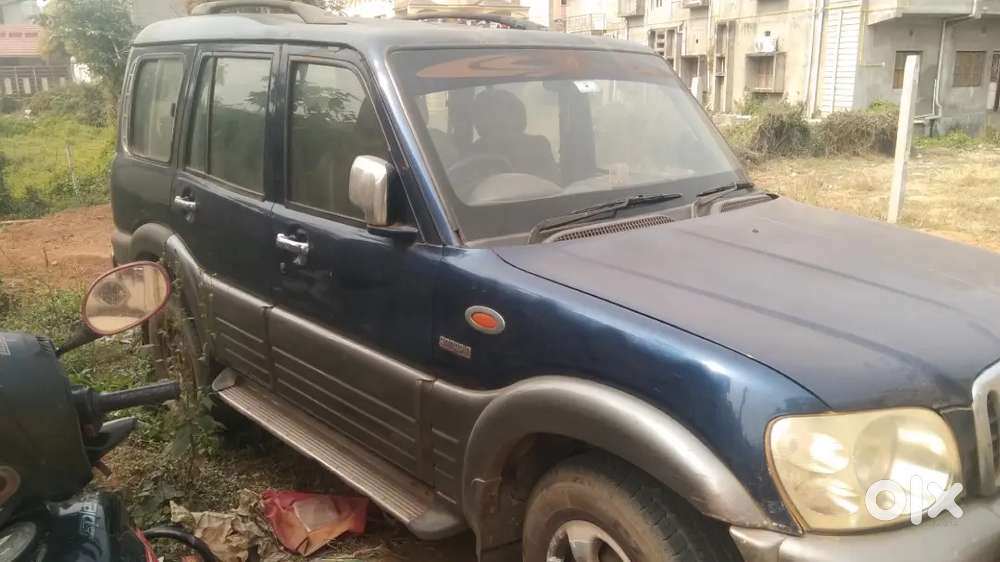 Mahindra Scorpio 2005