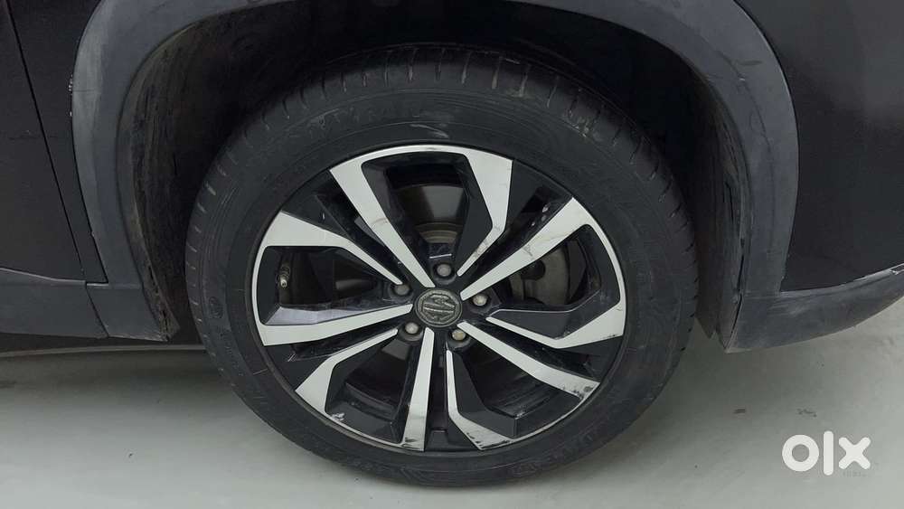 Mg Hector Plus Savvy Pro 1.5 Turbo Petrol Cvt 6 Str, 2023, Petrol