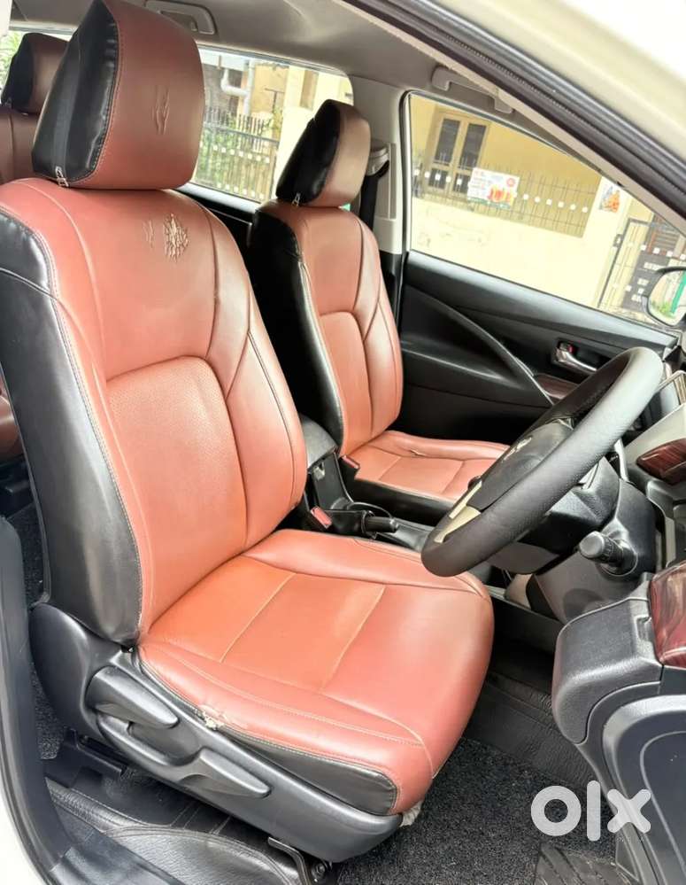 Toyota Innova Crysta [2020-ongoing] 2.4 Gx 8 Str, 2017, Diesel