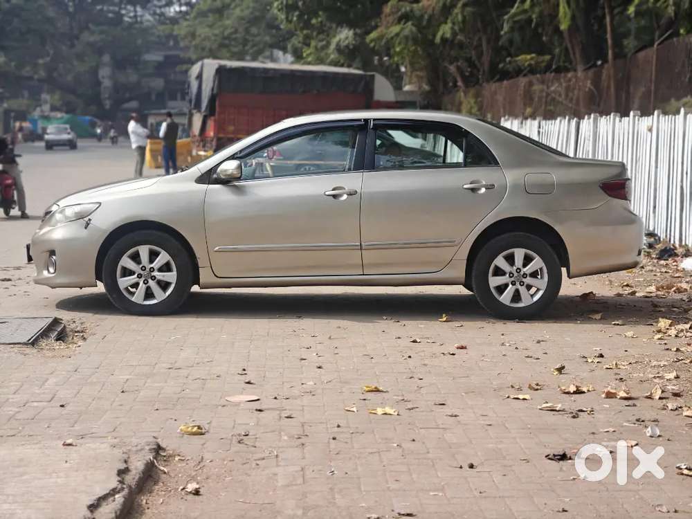 Toyota Corolla Altis 2011 Cng & Hybrids Push Button Start