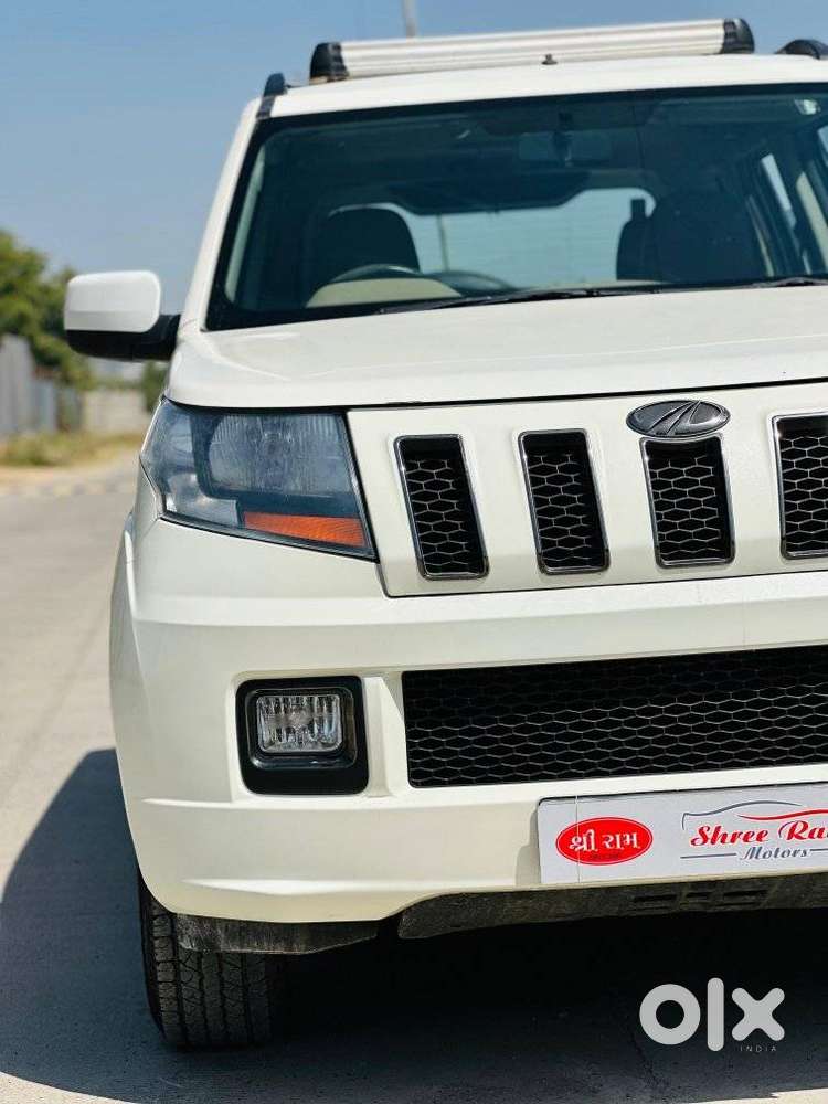 Mahindra Tuv 300 T10, 2018, Diesel